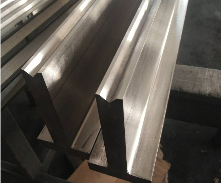 折彎(wān)機模具(ju)